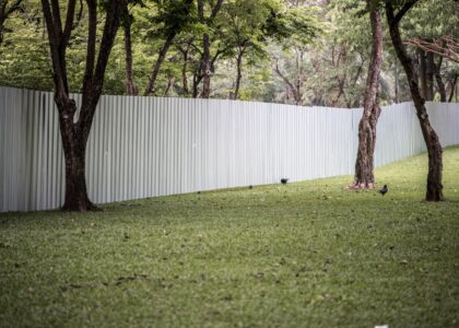 solid site fencing
